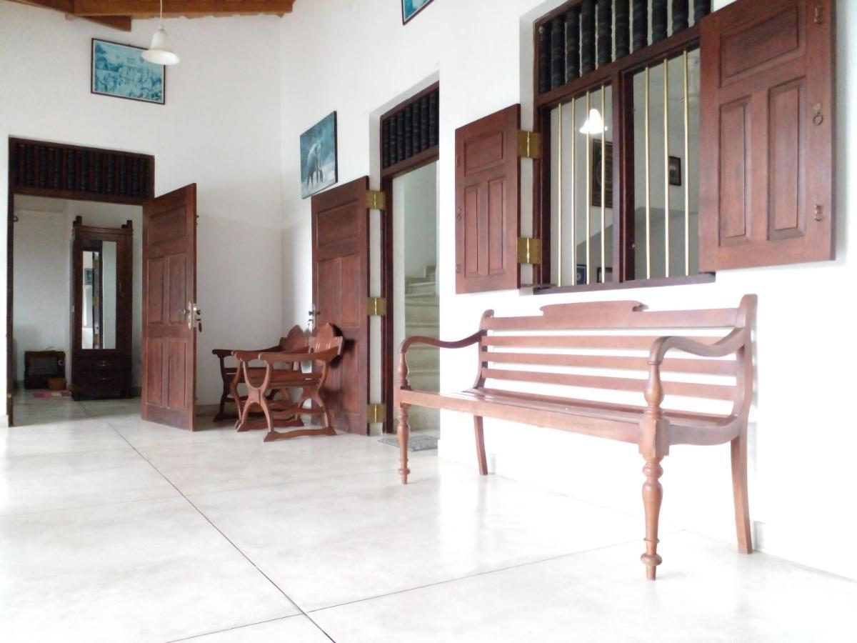 Muduna Walawwa Resort Kandy Exterior photo