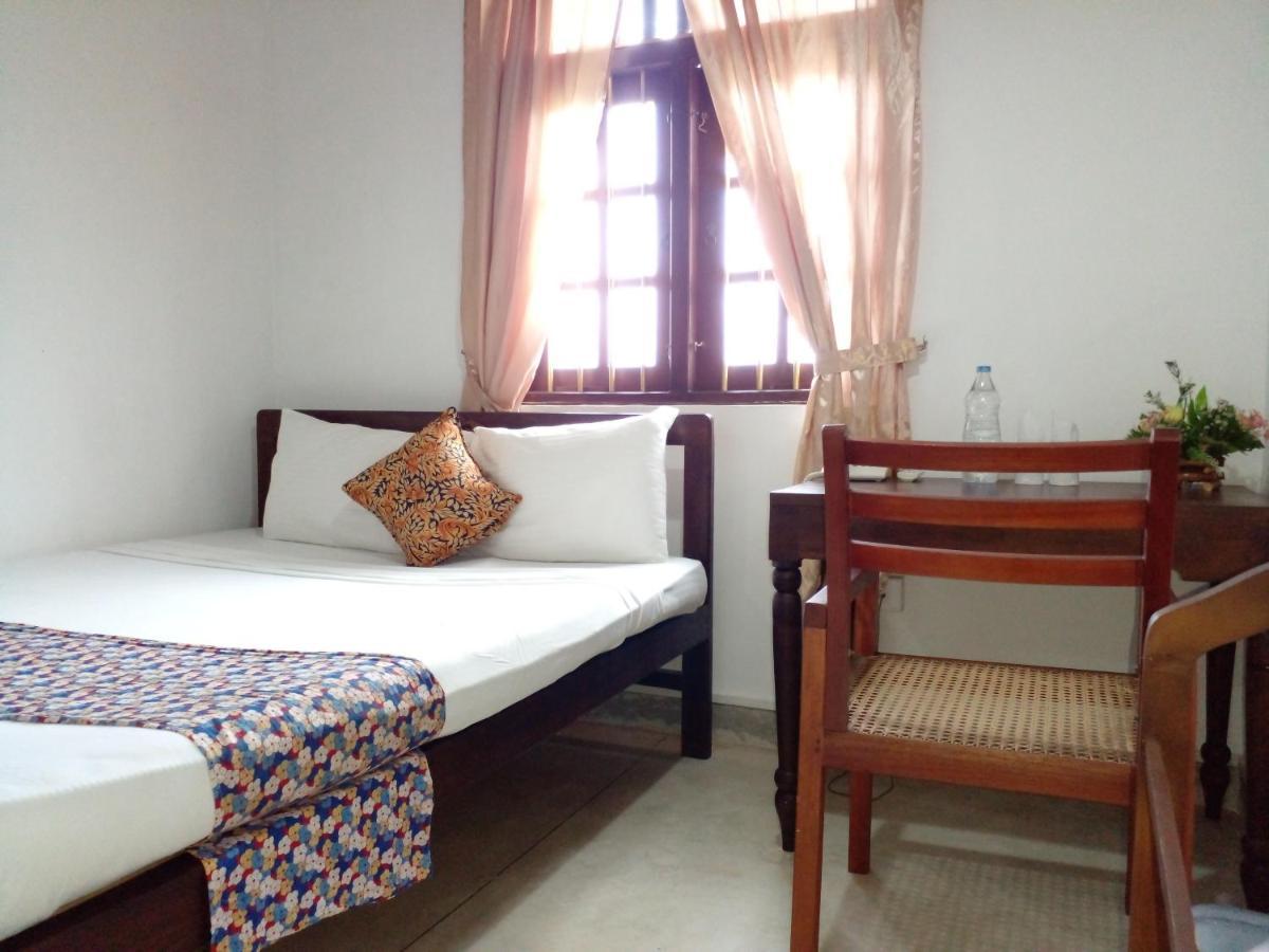 Muduna Walawwa Resort Kandy Exterior photo