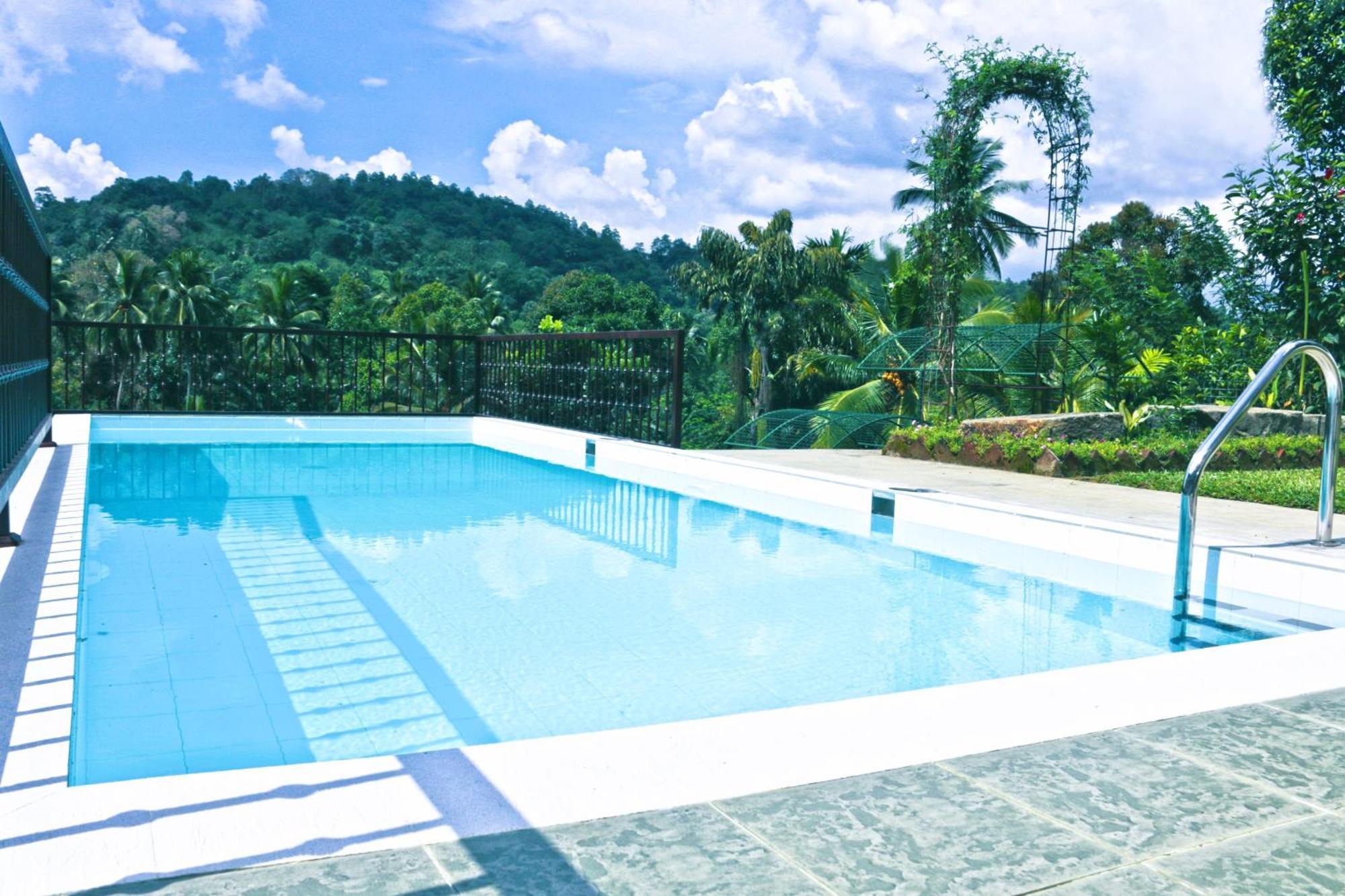 Muduna Walawwa Resort Kandy Exterior photo